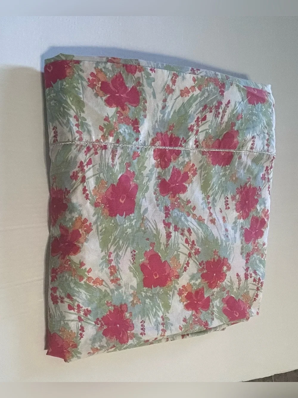 Badgley Mischka Luxe Hem Cottage Garden King Flat Sheet Artistic Floral Print